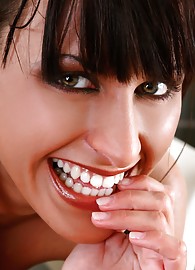 Veronica Vanoza Photo 5