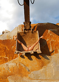 Laura Crystal Photo 6