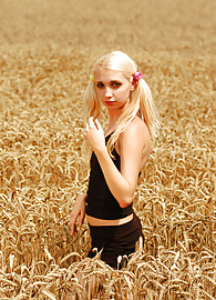 Miriama Kunkelova Photo 1