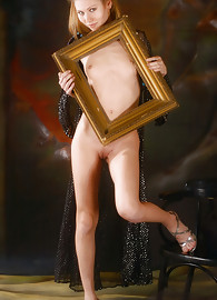 Linda B Met Art Photo 6