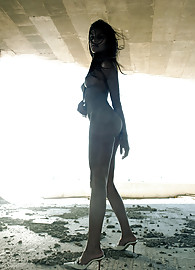 Janelle Varga Photo 6