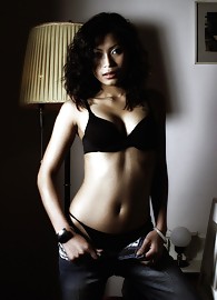 Kimi Met Art Photo 9