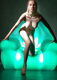 Jamie Narkiss Photo 13