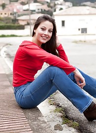 Lorena Garcia Photo 4