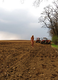 Lizzy Merova Photo 14