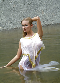 Julia Kristy Photo 4