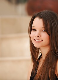 Jessi Summers Photo 2