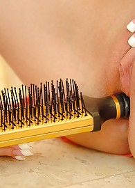 Kacey Villainess Photo 5