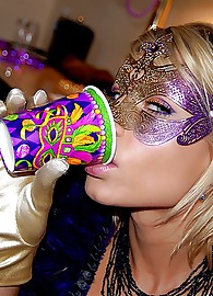 Sammie Rhodes Photo 7