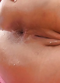 Phoenix Marie Photo 15