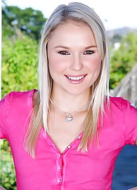 Natalia Rogue Photo 1