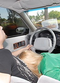 Hollie Stevens Photo 3