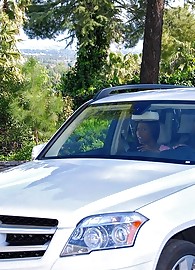 Hydie Waters Photo 1