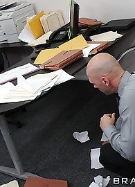 Chanel Preston Photo 8