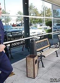 Kelly Divine Photo 6