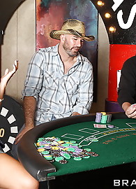 Jamie Valentine Photo 6