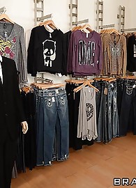 Veruca James Photo 4