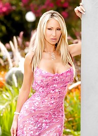 Sandee Westgate Photo 1