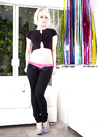 Ash Hollywood Photo 1