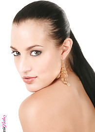 Carmen Croft Photo 1