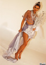 Nikita Denise Photo 14