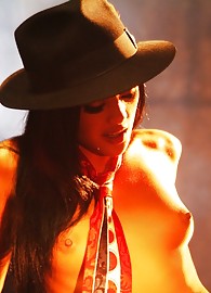 Kaylani Lei Photo 13