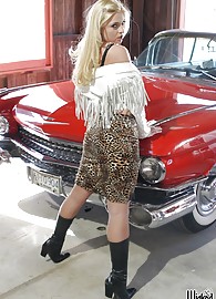Bobbi Eden Photo 1