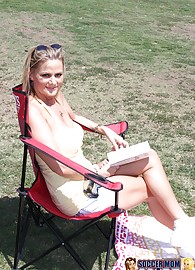 Becca Blossoms Photo 7