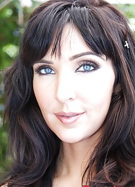 Diana Prince Photo 8