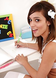 Melanie Jane Photo 14