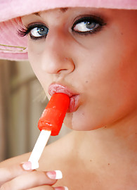 Chloe Chanel Photo 8