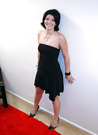 Taryn Thomas Photo 5