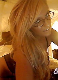 Ember Reigns Photo 1