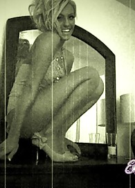 Ember Reigns Photo 4