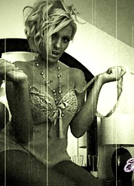 Ember Reigns Photo 9