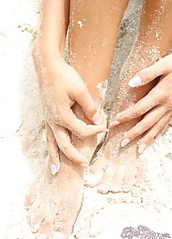 Ember Reigns Photo 10