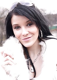 Adrianne Black Photo 4