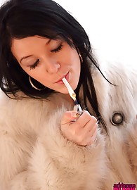 Adrianne Black Photo 4