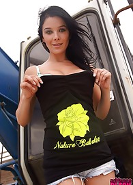 Adrianne Black Photo 6