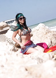 Adrianne Black Photo 5