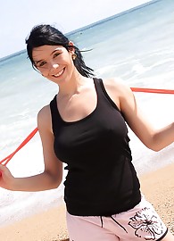 Adrianne Black Photo 7