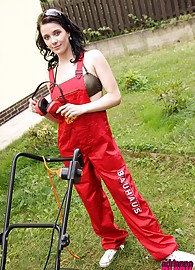 Adrianne Black Photo 4