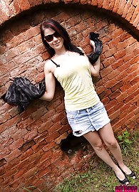 Adrianne Black Photo 7