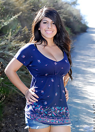Layla Rose Photo 2