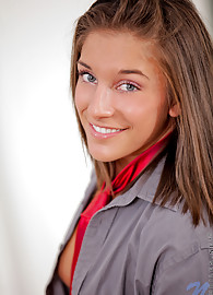 Mischa Brooks Photo 1