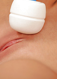 Vanessa Cage Photo 15