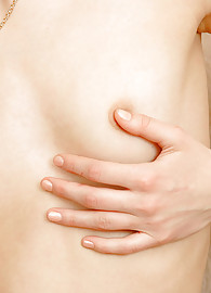 Belle Nubiles Photo 4