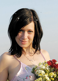 Holly Nubiles Photo 6