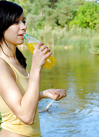 Holly Nubiles Photo 7