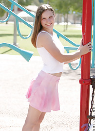 Jules Nubiles Photo 1